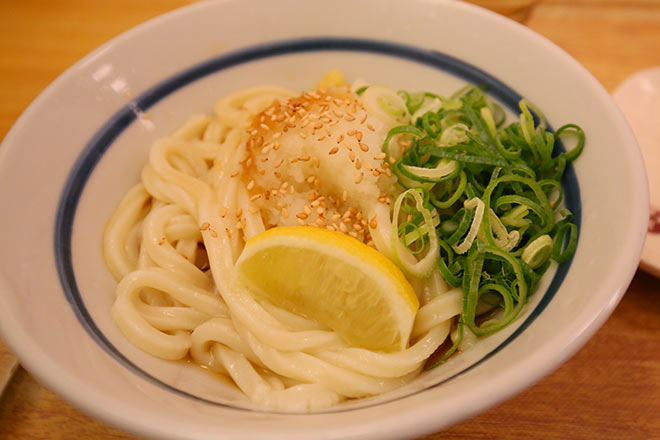 鶴丸うどん本舗の生醤油うどん