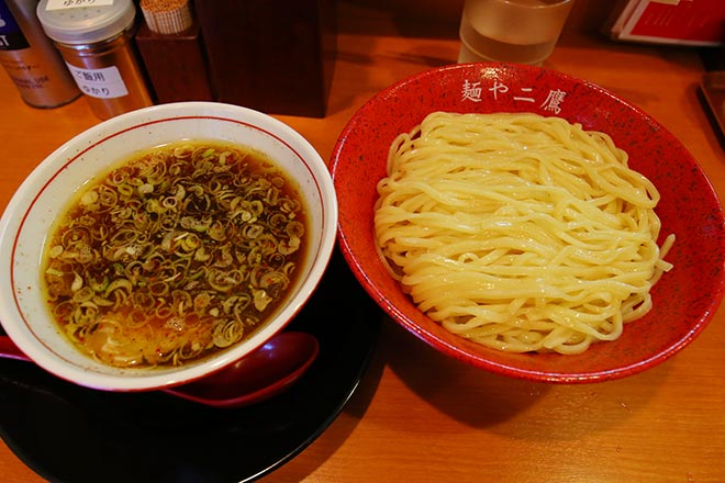 麺や 二鷹のつけ麺を食べる